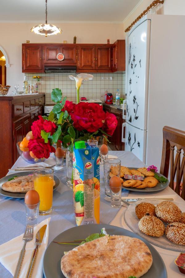 Villa Emily Achílleion Екстериор снимка